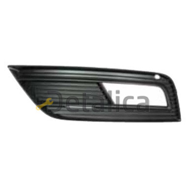 Решетка переднего бампера левая под птф без контроля дистанции для Ауди А4 от 2012 (Depo)