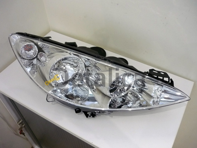 Фара правая с регулятором мотора для Пежо 308 от 2007