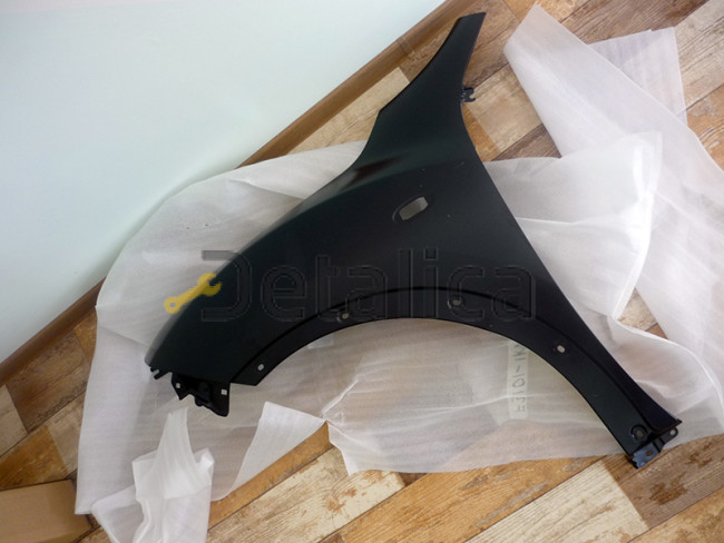 Крыло переднее левое для Ниссан Жук оригинал