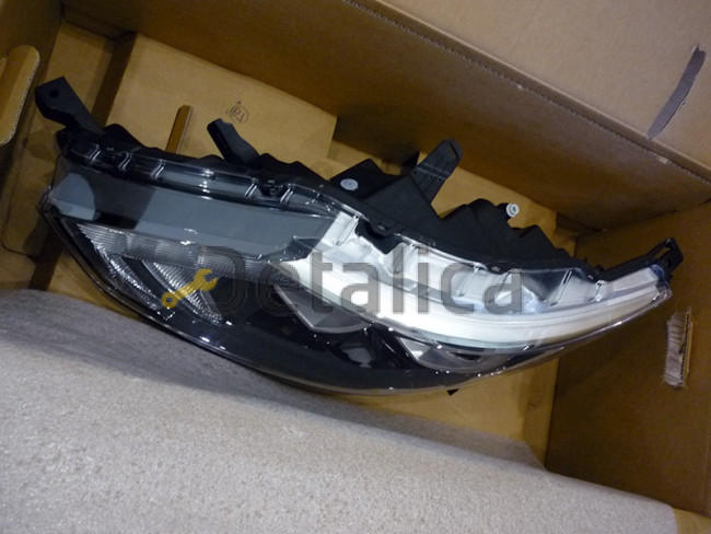 Фара передняя левая для Ниссан Кашкай J11 оригинал галоген диодная