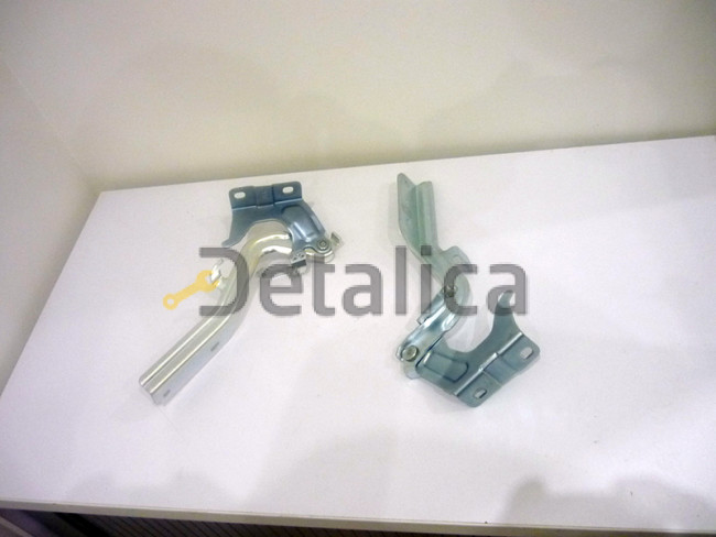 Петли капота для Ниссан Жук оригинал