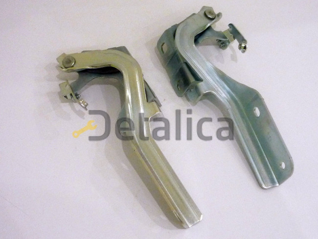 Петли капота для Ниссан Жук оригинал