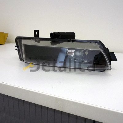 Фара противотуманная правая для BMW E87 рестайл