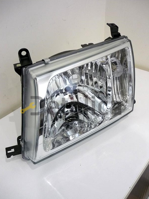 Фара левая для Тойота Ленд Крузер 100 под корректор