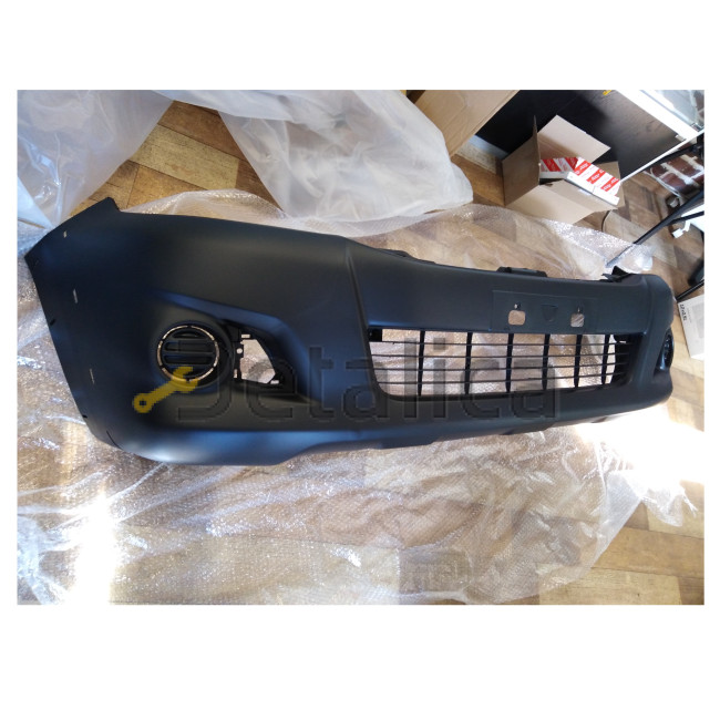 Бампер передний для Тойота Хайлюкс от 2011 с отв под расширители Китай