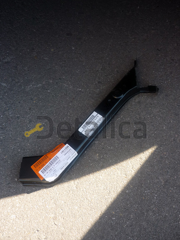 Крепление фары для Ниссан Жук оригинал