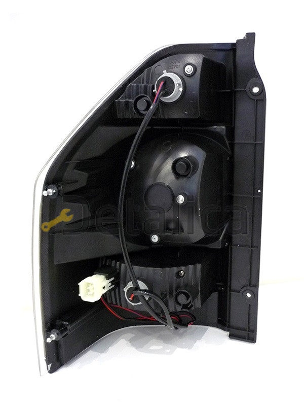 Фонарь задний правый для Mitsubishi Pajero IV Sailing