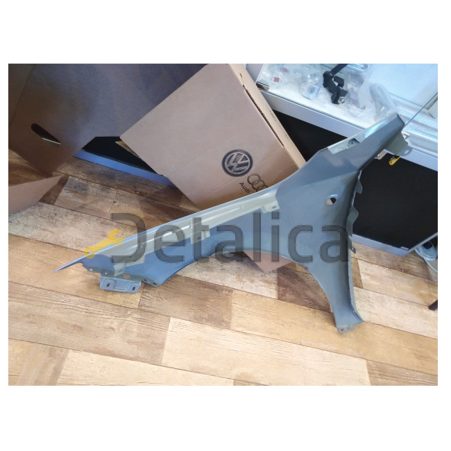 Крыло переднее правое для Шкода Рапид оригинал