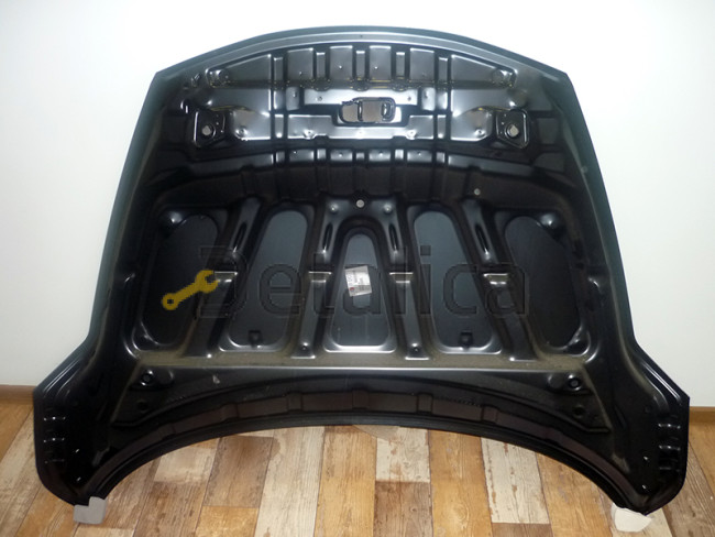 Капот для Ниссан Жук