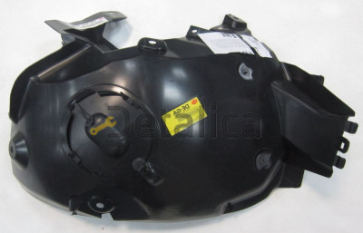 Renault KANGOO подкрылок передн крыла прав (Италия)