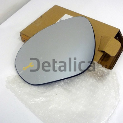 Стекло зеркала левое для Ниссан Жук оригина